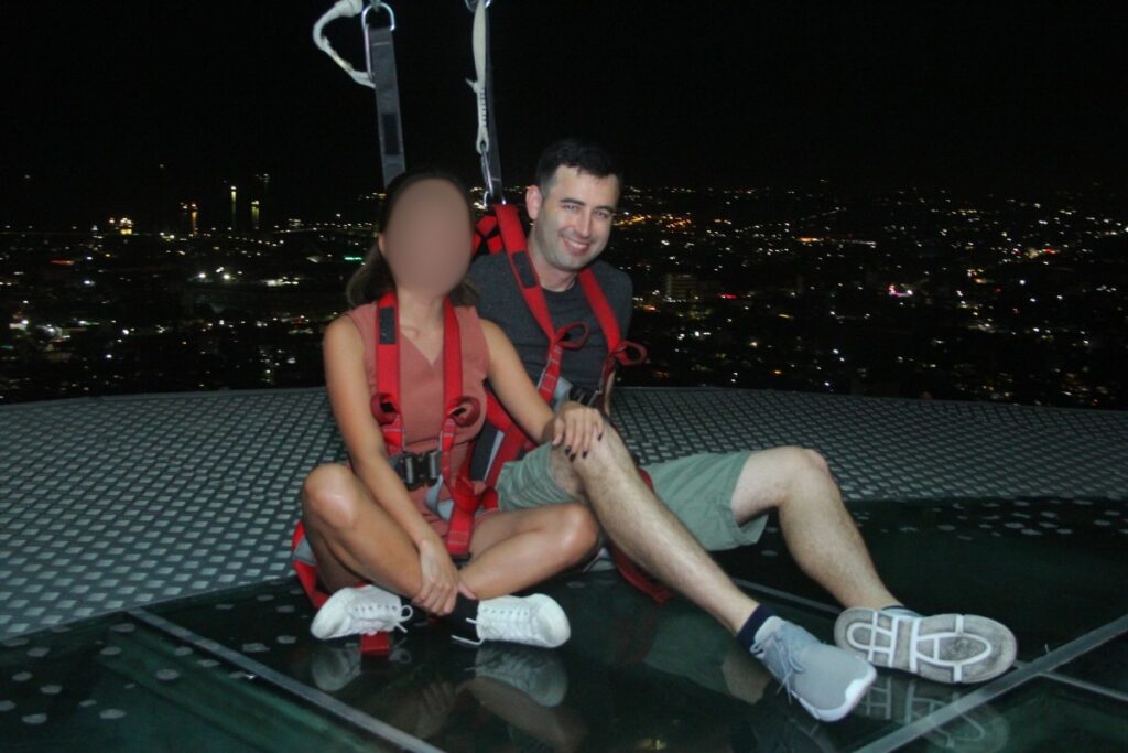 Hot Filipina with American boyfriend on a rooftop in Cebu City that met using Bumble dating app.